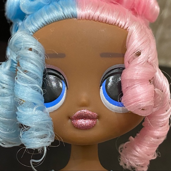 L.O.L Surprise OMG  Sweets 9" Fashion Doll - Picture 4 of 9